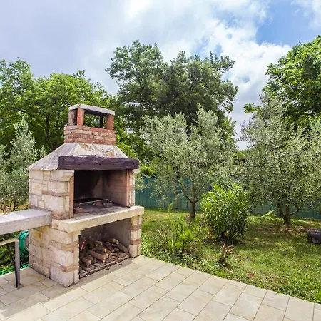 Medvidici Villa *