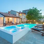 Villa Medvidici *