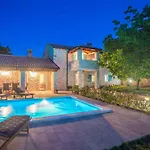 Villa Medvidici Rajki