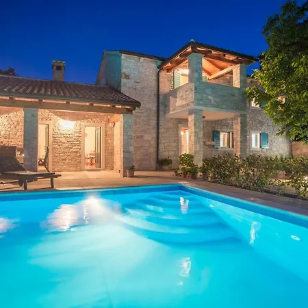 Villa Medvidici