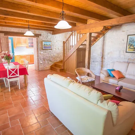 Villa Medvidici Rajki