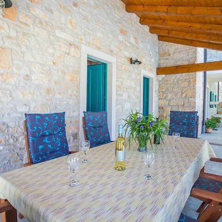 Villa Medvidici