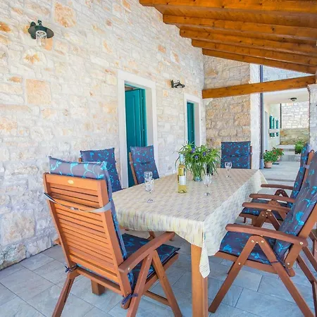 Villa Medvidici Rajki
