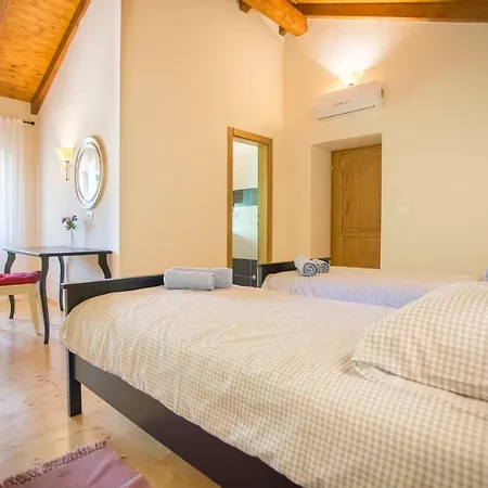 Villa Medvidici Rajki